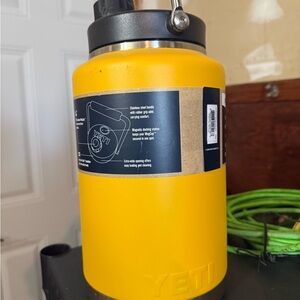 Yeti Rambler 1 Gallon Jug - Bright Yellow